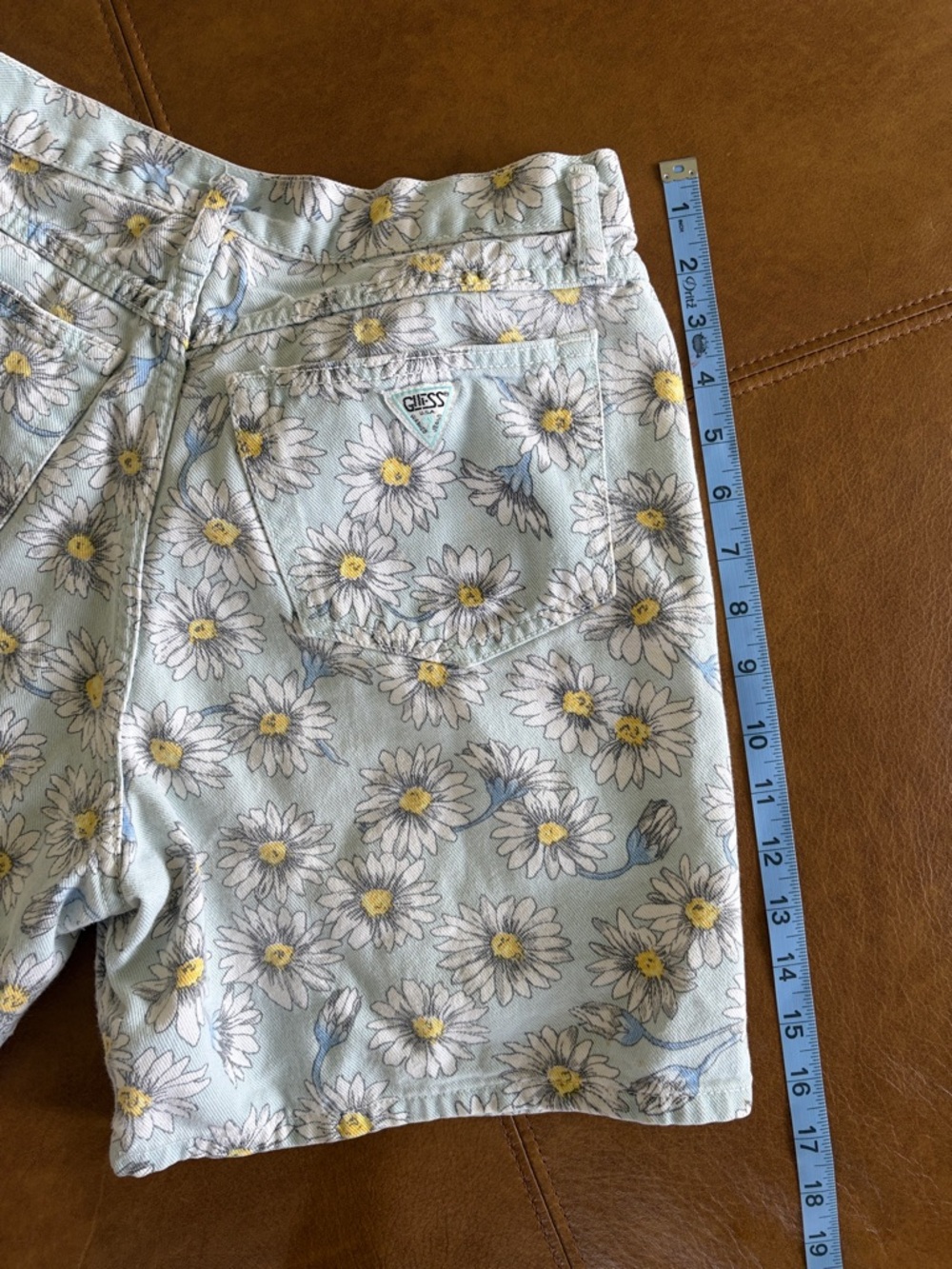 🌼 Vintage GUESS by Georges Marciano Daisy Print Shorts Size 1 - Picture 11 of 12